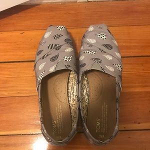 Limited edition Toms Raindrops shoes